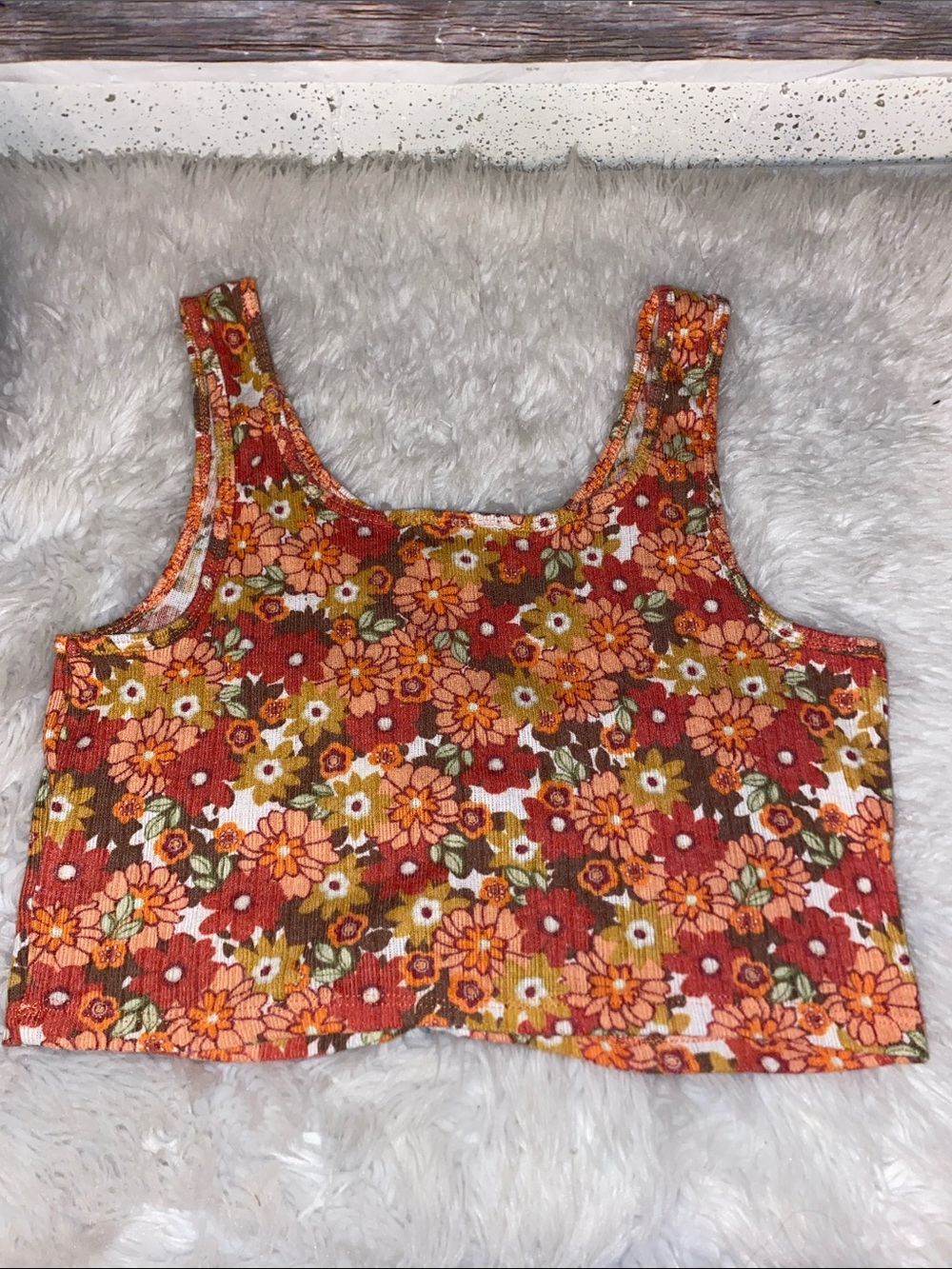 Colsie Floral Ribbed Cropped Tank Top - Picture 2 of 4